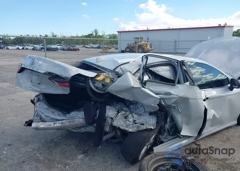 2022 Toyota Camry Le из США, поврежденный, VIN 4T1C11AK5NU045575